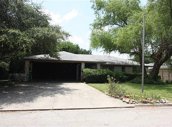 2nd image of 1706 Dover Dr