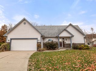 4406 99th St, Urbandale, IA 50322