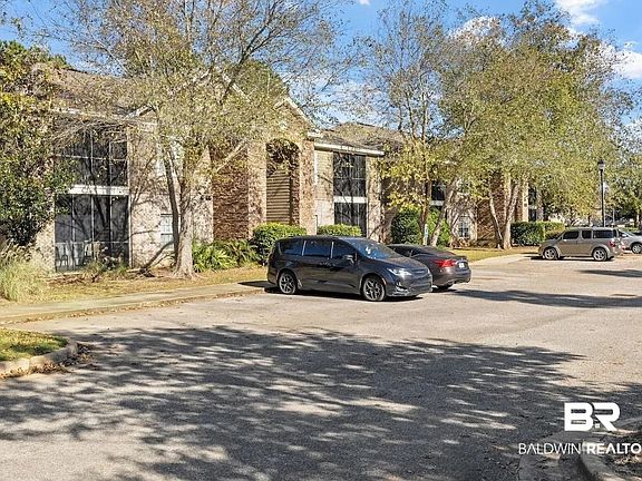 2nd image of 450 Park Avenue 313 814 815 #105-304-816