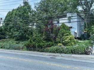 584 Main St, Sturbridge, MA 01518