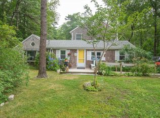 11 Bowman Rd, Mattapoisett, MA 02739