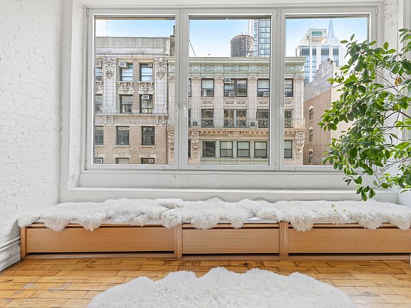 4th image of 114 W 27th St APT 10N