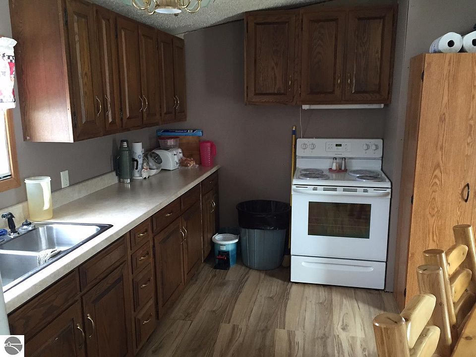 1st image of 117 W South St