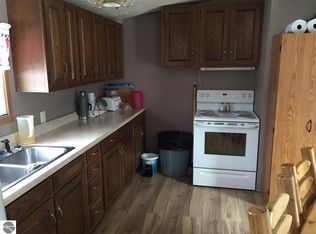 117 W South St, Buckley, MI 49620