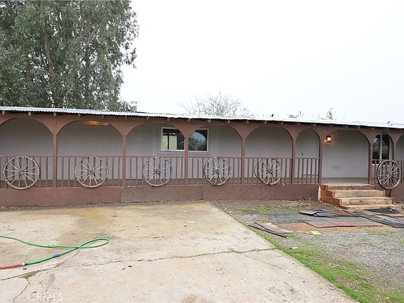 5th image of 22559 Meadowlark Ln