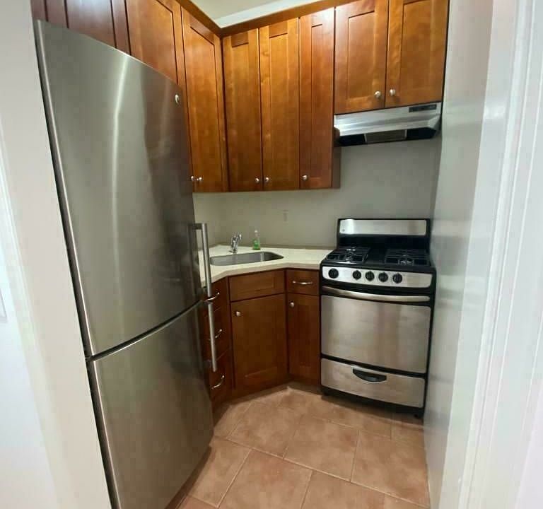 1st image of 228 4th Ave #4RA