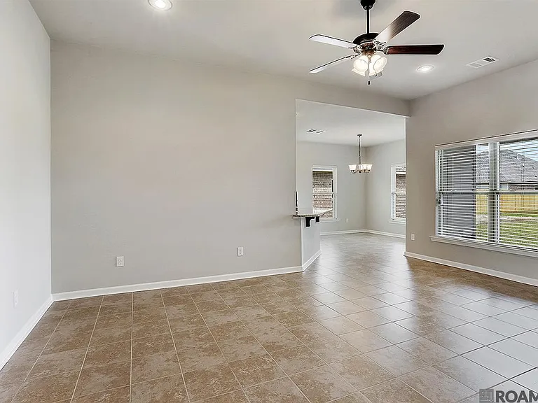 18322 Sunset Park Dr — Photo 8