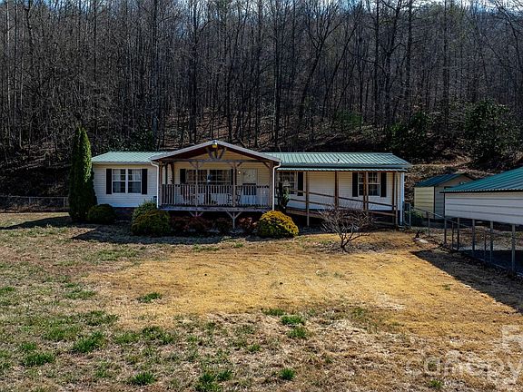 3rd image of 1922 Zacks Fork Rd