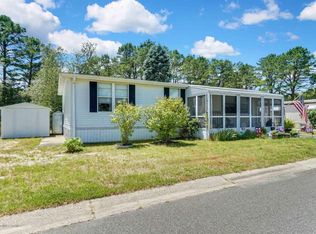 10 Kingfisher Way, Whiting, NJ 08759