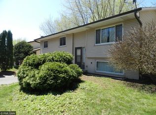 2117 Bradley St, Saint Paul, MN 55117