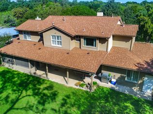 612 Canterbury Hill St, Terrell Hills, TX 78209