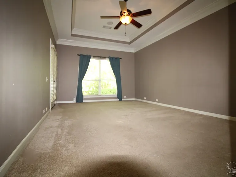 9850 Rail Cir — Photo 18