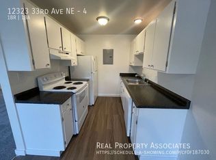 12323 33rd Ave NE APT 4, Seattle, WA 98125