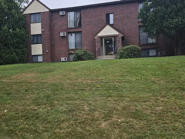 245 18th St #304, Dracut, MA 01826