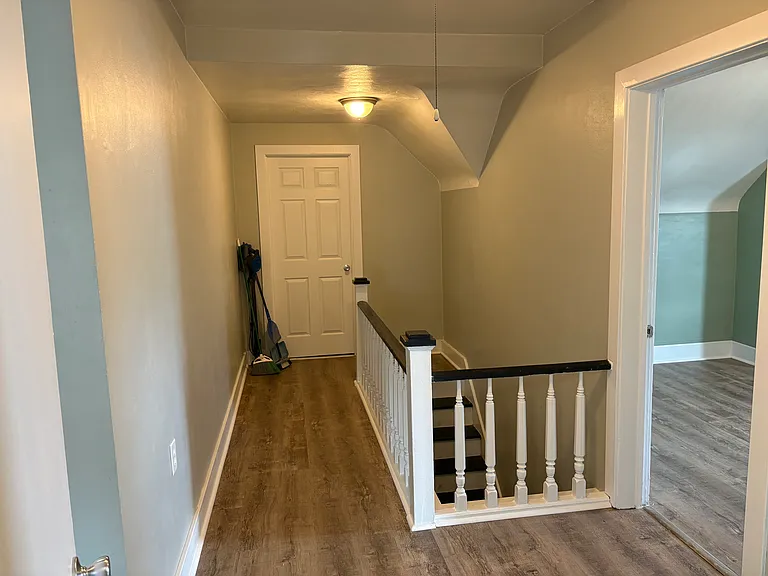 230 E Fairview Ave #4 — Photo 16
