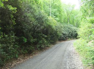 5 Old Mill Rd, Hendersonville, NC 28792