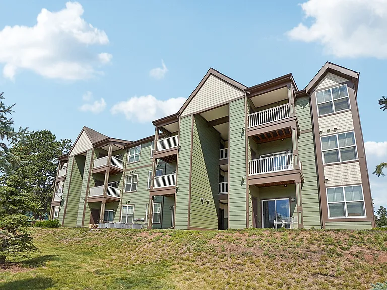 Trail Ridge at Woodland Park Apartments — Photo 39