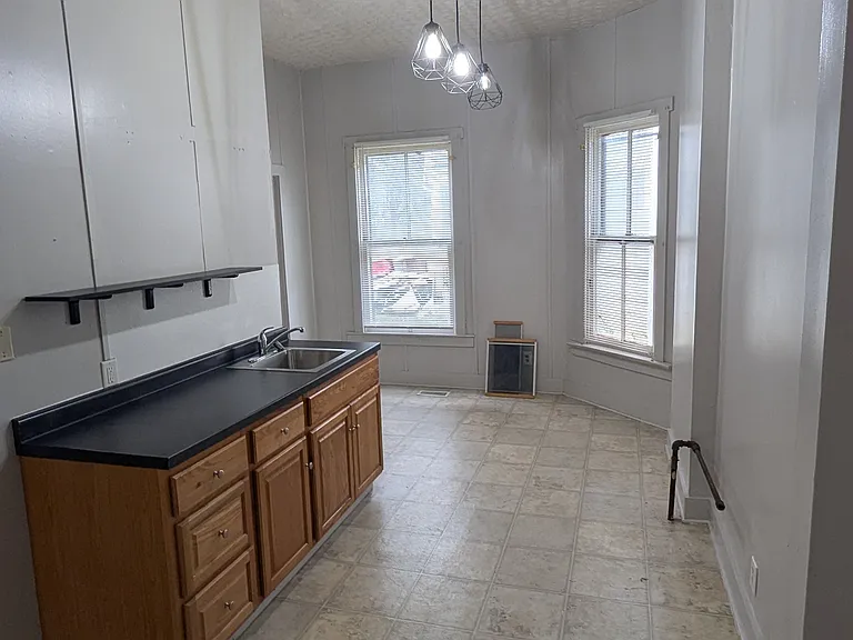 118 Linden Ave #118 — Photo 6