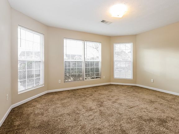 3rd image of 509 Cathedral Dr