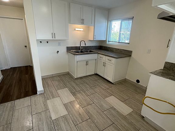 3rd image of 3429 1/2 Maxson Rd APT B