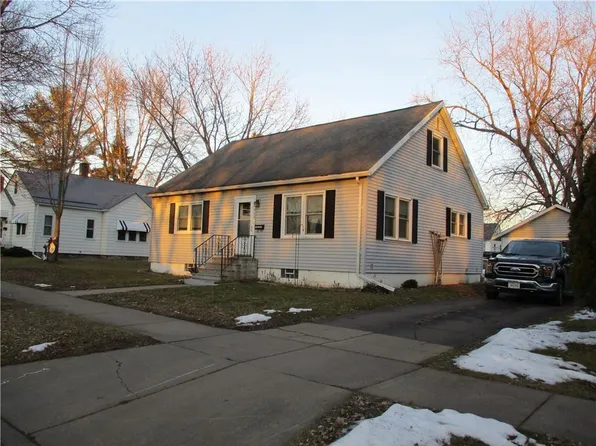 920 Oak Street, Bloomer, WI 54724