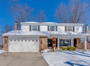 1818 E Wood Ln, Mount Prospect, IL 60056