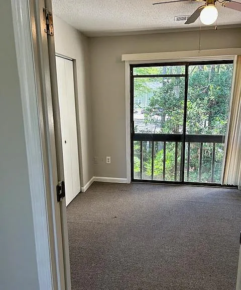 465 Hickory Hill Dr — Photo 31