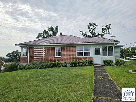 2nd image of 119 Park St