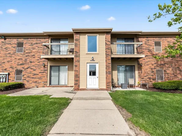 34673 Clarkson Dr E APT 77, Fraser, MI 48026