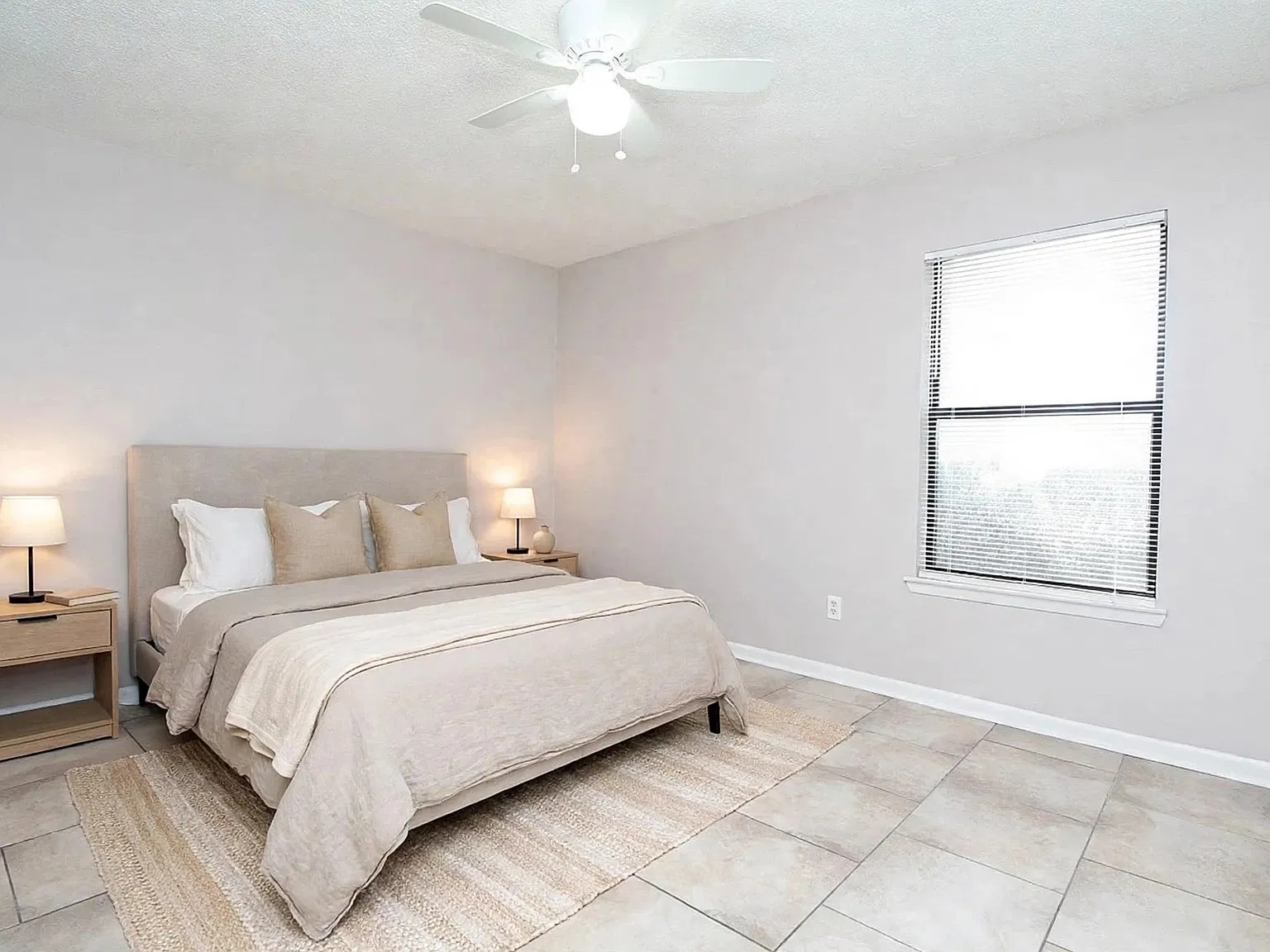 2 bed, 900 sqft, $1,250 — Photo 3