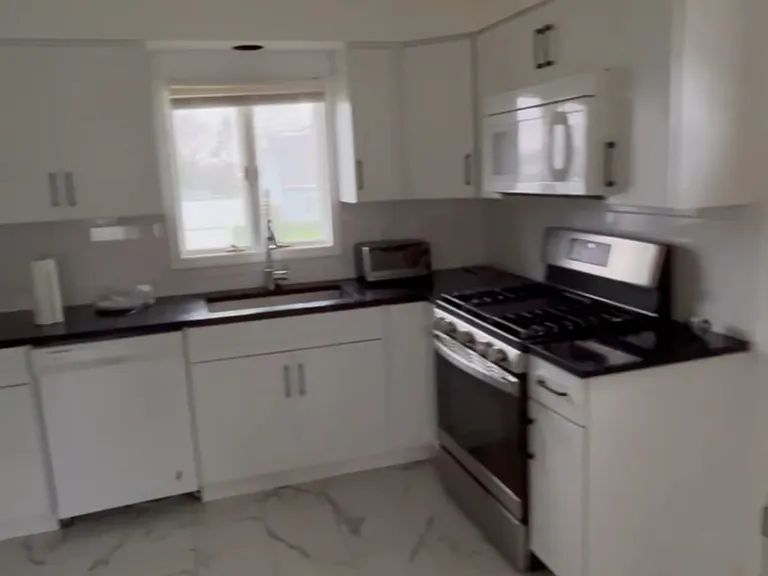 232 Lockwood Ave — Photo 8