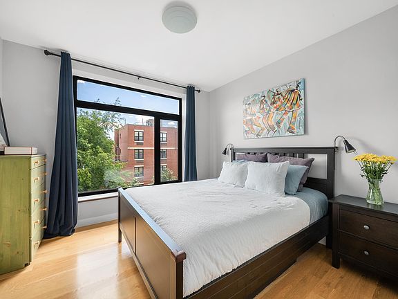 5th image of 730 Lafayette Ave #4R