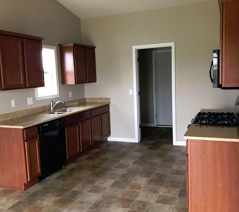 2nd image of 8417 Crooked Bend Rd