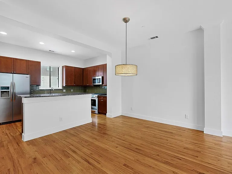 4211 Rawlins St #528 — Photo 5