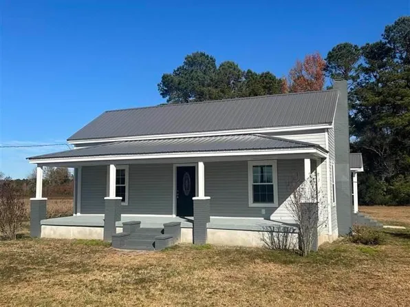 135 Leo Ln, Pamplico, SC 29583