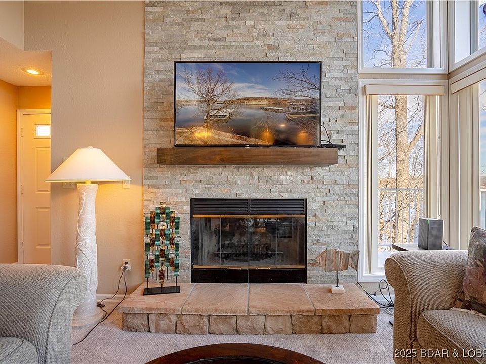 1st image of 1089 Buckingham Dr Unit 2