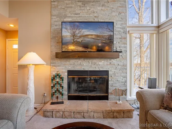 1089 Buckingham Dr Unit 2, Camdenton, MO 65020