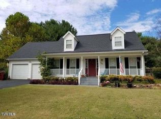 805 E Mountain View Rd, Johnson City, TN 37601