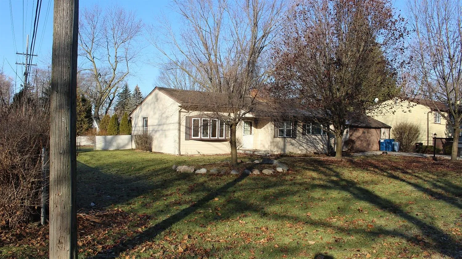 2912 Dayton Dr photo 1
