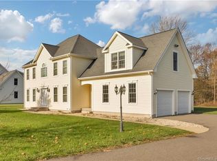 10 Overlook Ct, Portland, CT 06480