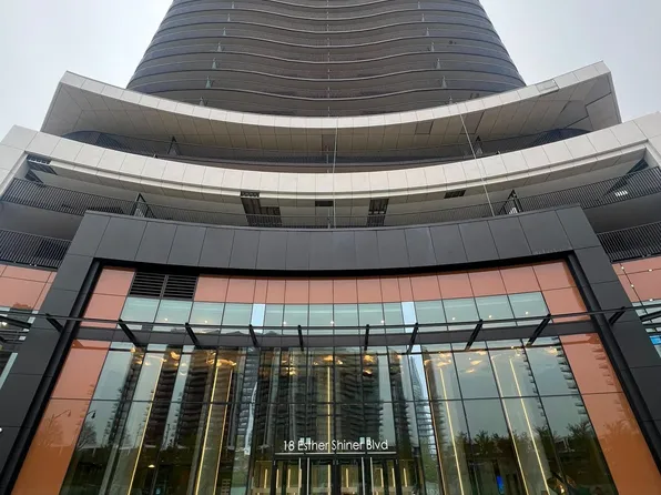 18 Esther Shiner Blvd, Toronto, ON
