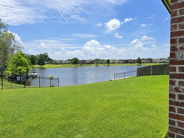 9430 Magnolia Crossing Dr — Photo 4