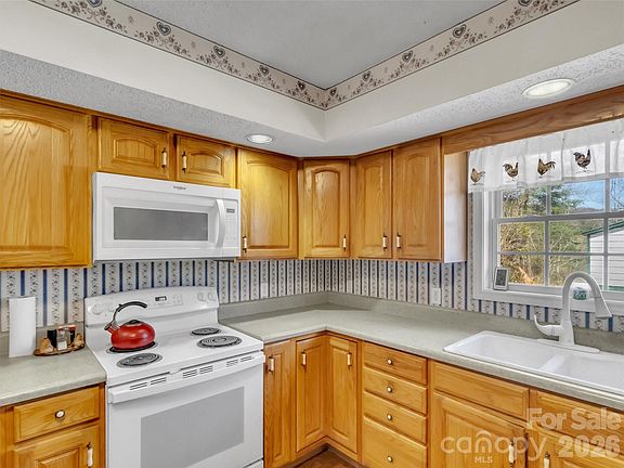 5th image of 39 Millard Cove Rd