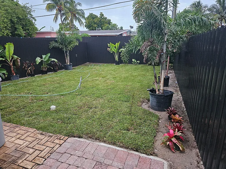 1330 NE 41st Dr #2 — Photo 7