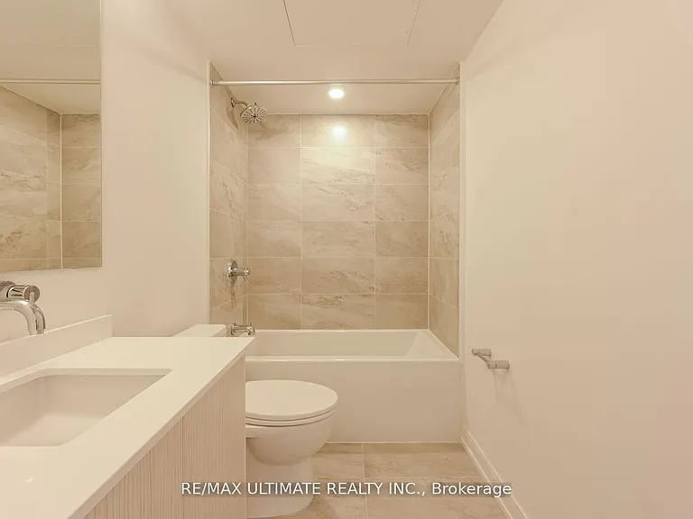 172 Clonmore Dr #3 — Photo 30