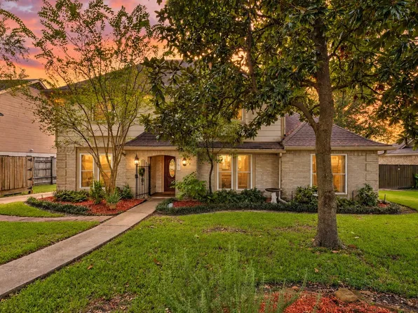 19611 Suncove Ln, Humble, TX 77346