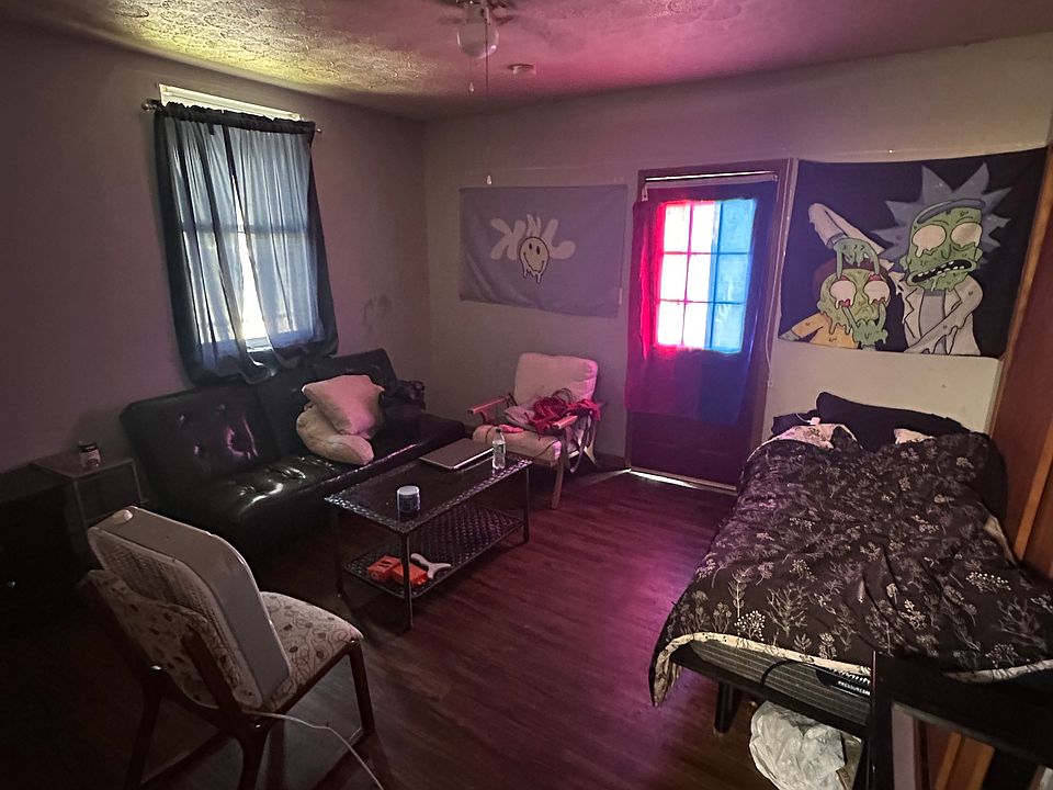 1st image of 800 N 6th 1/2 St APT 1
