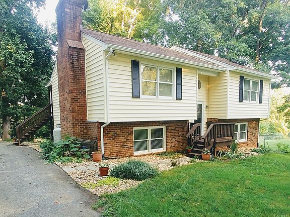 2nd image of 110 Keswick Dr