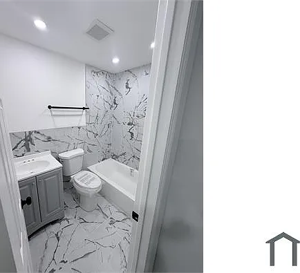 27 Targee St — Photo 8