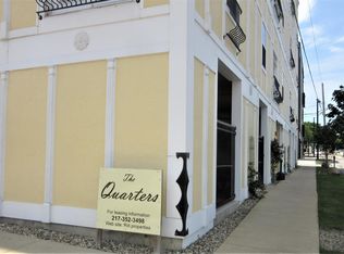 11 E Columbia Ave, Champaign, IL 61820